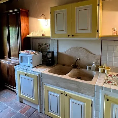 Molino Di Bombi Farm stay *